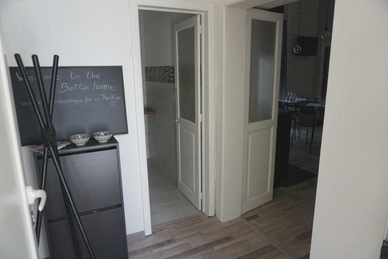 Bottai Apartment Syracuse ภายนอก รูปภาพ